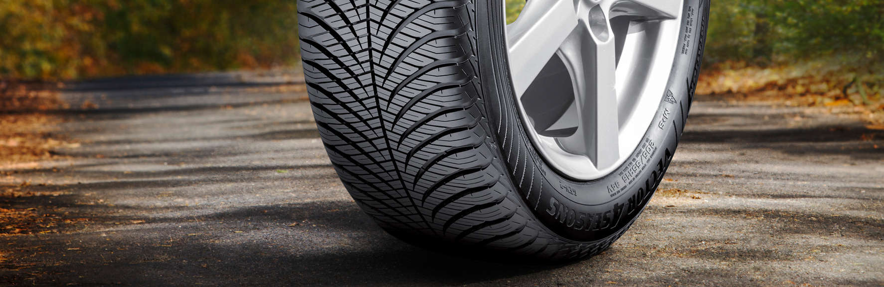 We offer a huge range of alloy wheels and tyres from the top brands
